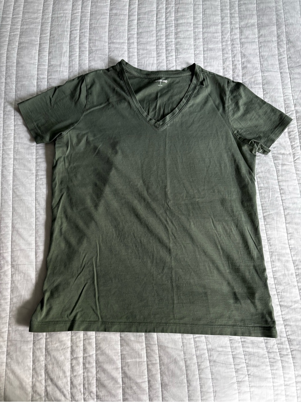 Lands End Vneck Tee